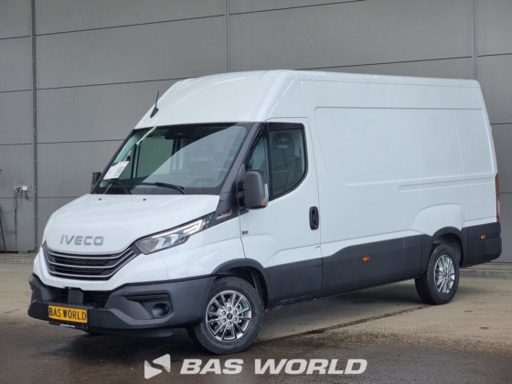イヴェコ・デイリー 35S21 クローズド・ボックス・バン
