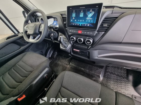 イヴェコ・デイリー 35S21 クローズド・ボックス・バン