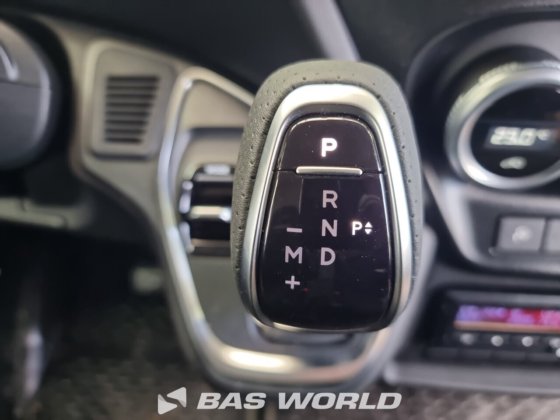 イヴェコ・デイリー 35S21 クローズド・ボックス・バン