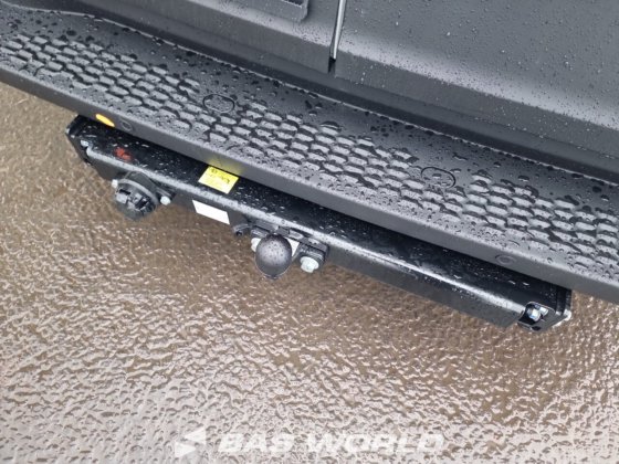 イヴェコ・デイリー 35S21 クローズド・ボックス・バン