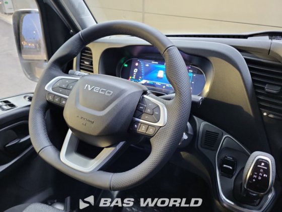 イヴェコ・デイリー 35S21 クローズド・ボックス・バン