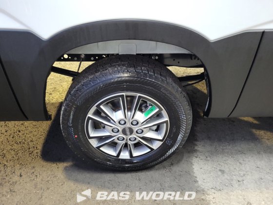 イヴェコ・デイリー 35S21 クローズド・ボックス・バン