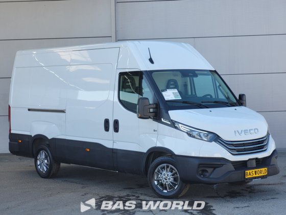 イヴェコ・デイリー 35S21 クローズド・ボックス・バン