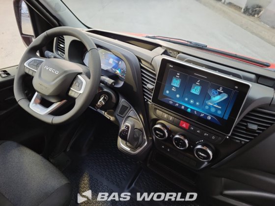 イヴェコ・デイリー 35C21 クローズド・ボックス・バン