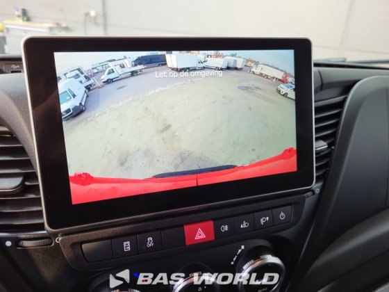 イヴェコ・デイリー 35C21 クローズド・ボックス・バン