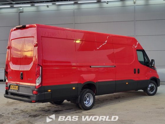 イヴェコ・デイリー 35C21 クローズド・ボックス・バン