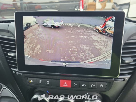 イヴェコ・デイリー 35S21 クローズド・ボックス・バン