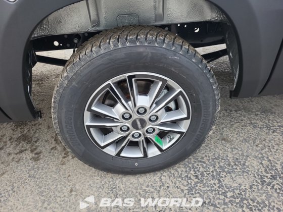 イヴェコ・デイリー 35S21 クローズド・ボックス・バン