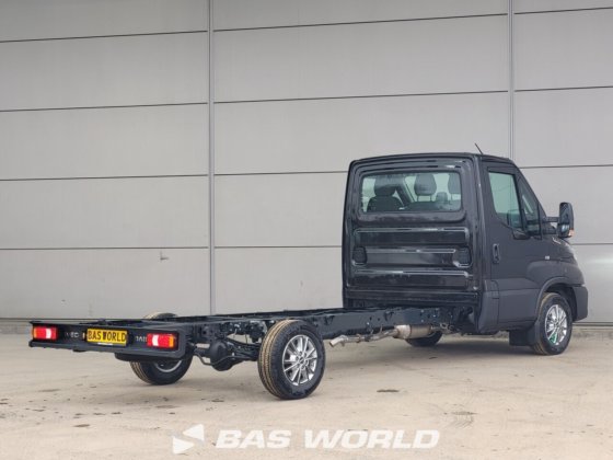 イヴェコ・デイリー 35S18 シャーシ