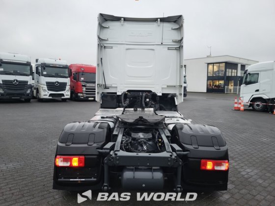 DAF XF 480 4X2 トラクターユニット