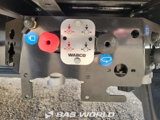 ケーゲル・カーテンサイド・セミトレーラー