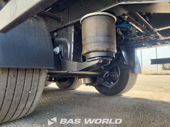 柯格尔帘边半挂车