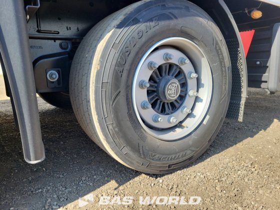 柯格尔帘边半挂车