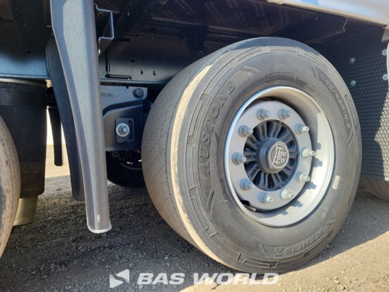 柯格尔帘边半挂车