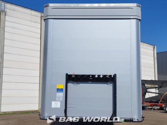 柯格尔帘边半挂车