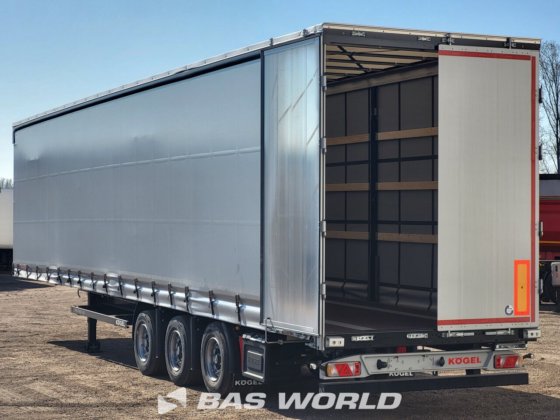 柯格尔帘边半挂车