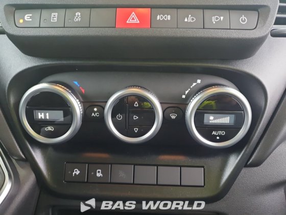 依维柯 Daily 35S18 封闭箱式货车