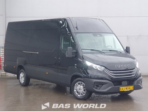 イヴェコ・デイリー 35S18 クローズド・ボックス・バン