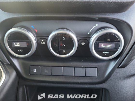 イヴェコ・デイリー 35S18 冷蔵車