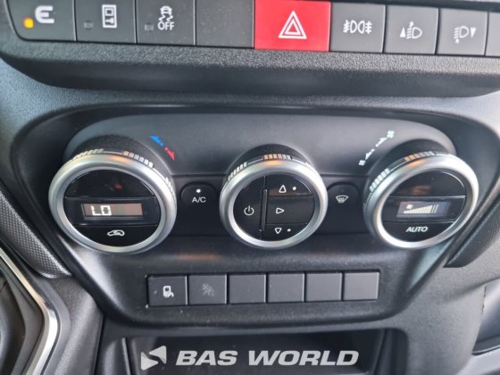 イヴェコ・デイリー 35S18 冷蔵車