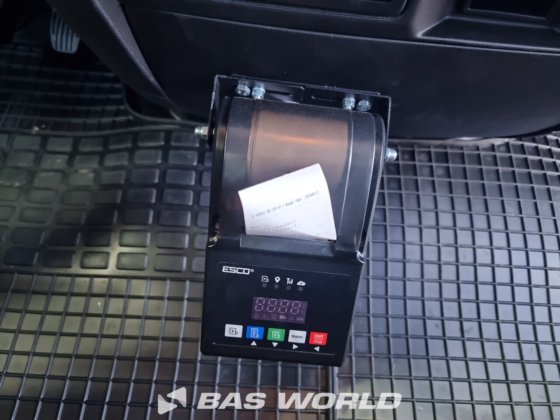 イヴェコ・デイリー 35S18 冷蔵車