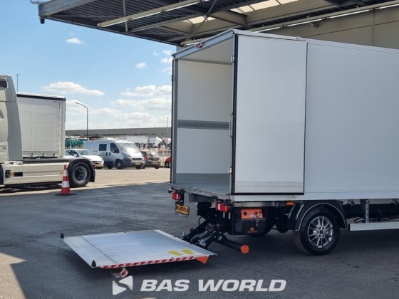 イヴェコ・デイリー 35S18 冷蔵車