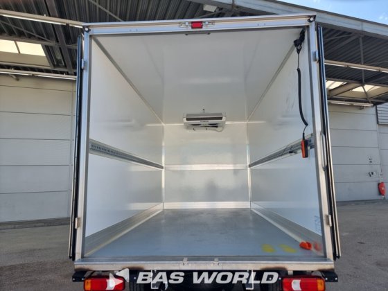 イヴェコ・デイリー 35S18 冷蔵車