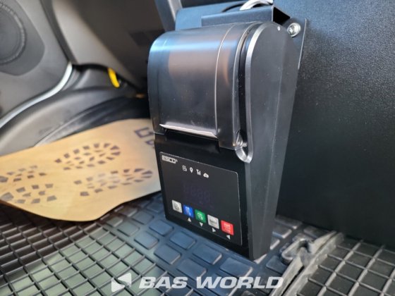 イヴェコ・デイリー 35S18 冷蔵車