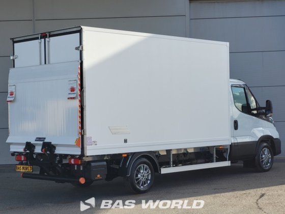 イヴェコ・デイリー 35S18 冷蔵車