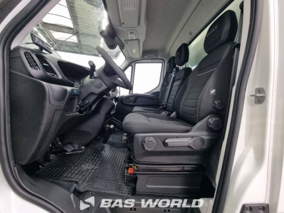 イヴェコ・デイリー 35S18 冷蔵車