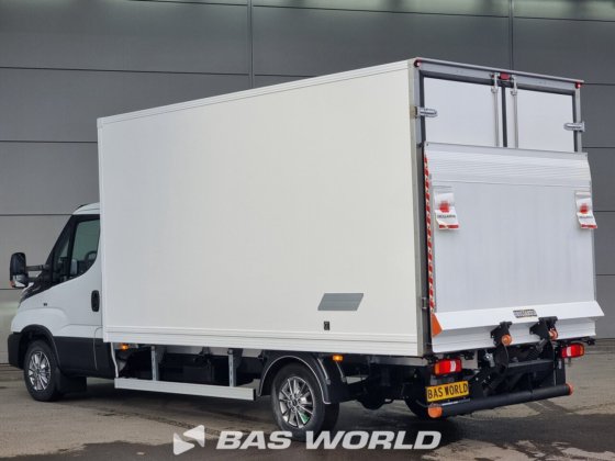 イヴェコ・デイリー 35S18 冷蔵車