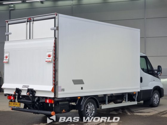 イヴェコ・デイリー 35S18 冷蔵車