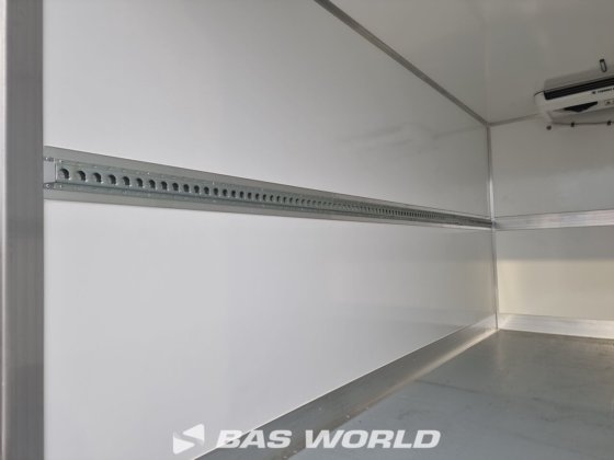 イヴェコ・デイリー 35S18 冷蔵車