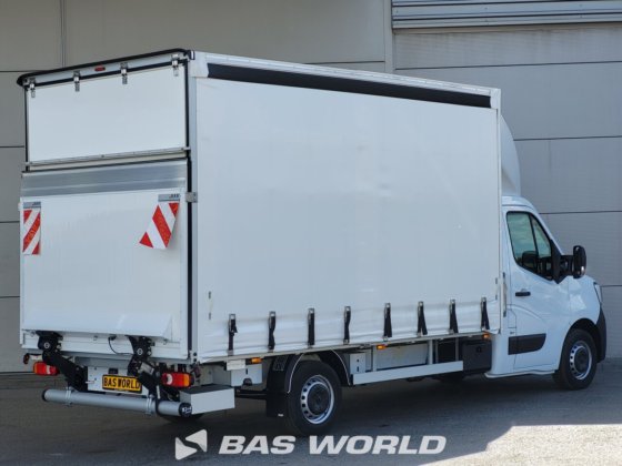 雷诺大师 165PK 窗帘边