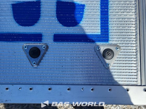 雷诺大师 165PK 窗帘边