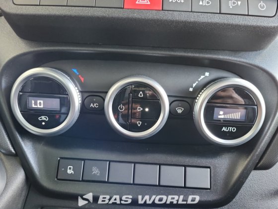 イヴェコ・デイリー 35S18 冷蔵車