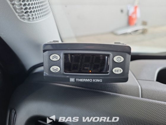 イヴェコ・デイリー 35S18 冷蔵車