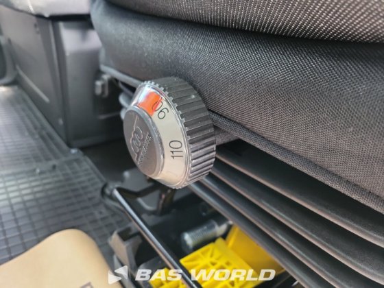 イヴェコ・デイリー 35S18 冷蔵車