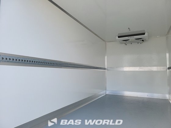 イヴェコ・デイリー 35S18 冷蔵車