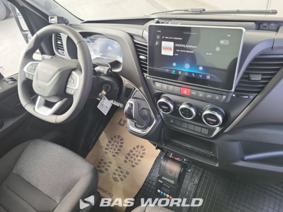 イヴェコ・デイリー 35S18 冷蔵車