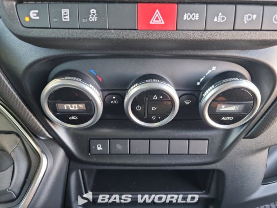 イヴェコ・デイリー 35S18 冷蔵車