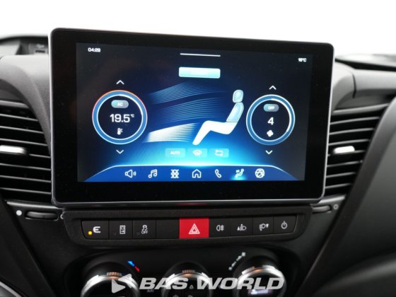 イヴェコ・デイリー 35S21 クローズド・ボックス・バン