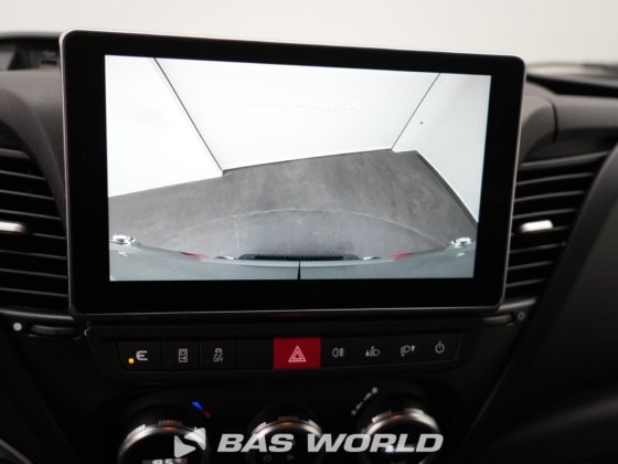 イヴェコ・デイリー 35S21 クローズド・ボックス・バン