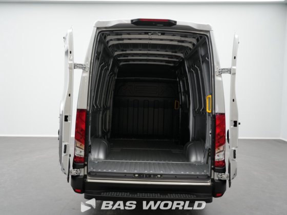 イヴェコ・デイリー 35S21 クローズド・ボックス・バン