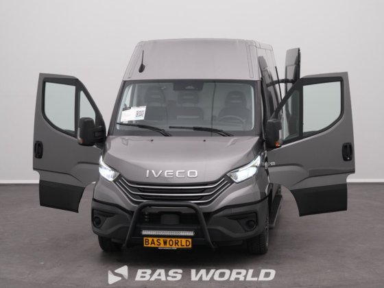 イヴェコ・デイリー 35S21 クローズド・ボックス・バン
