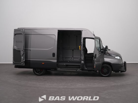 イヴェコ・デイリー 35S21 クローズド・ボックス・バン