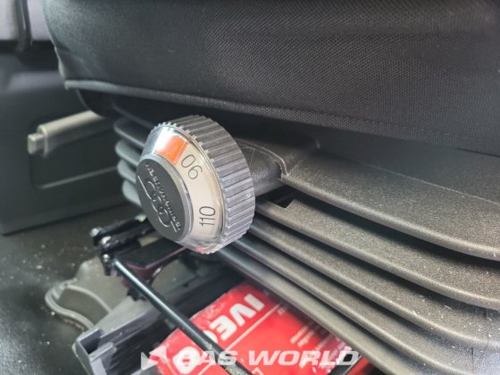 イヴェコ・デイリー 35S21 クローズド・ボックス・バン