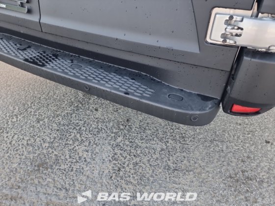 イヴェコ・デイリー 35S21 クローズド・ボックス・バン