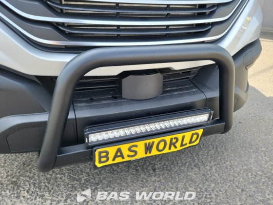 イヴェコ・デイリー 35S21 クローズド・ボックス・バン