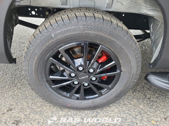 イヴェコ・デイリー 35S21 クローズド・ボックス・バン